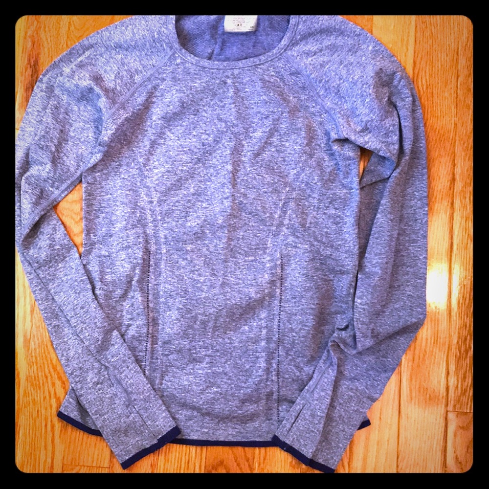 LS Athleta Top